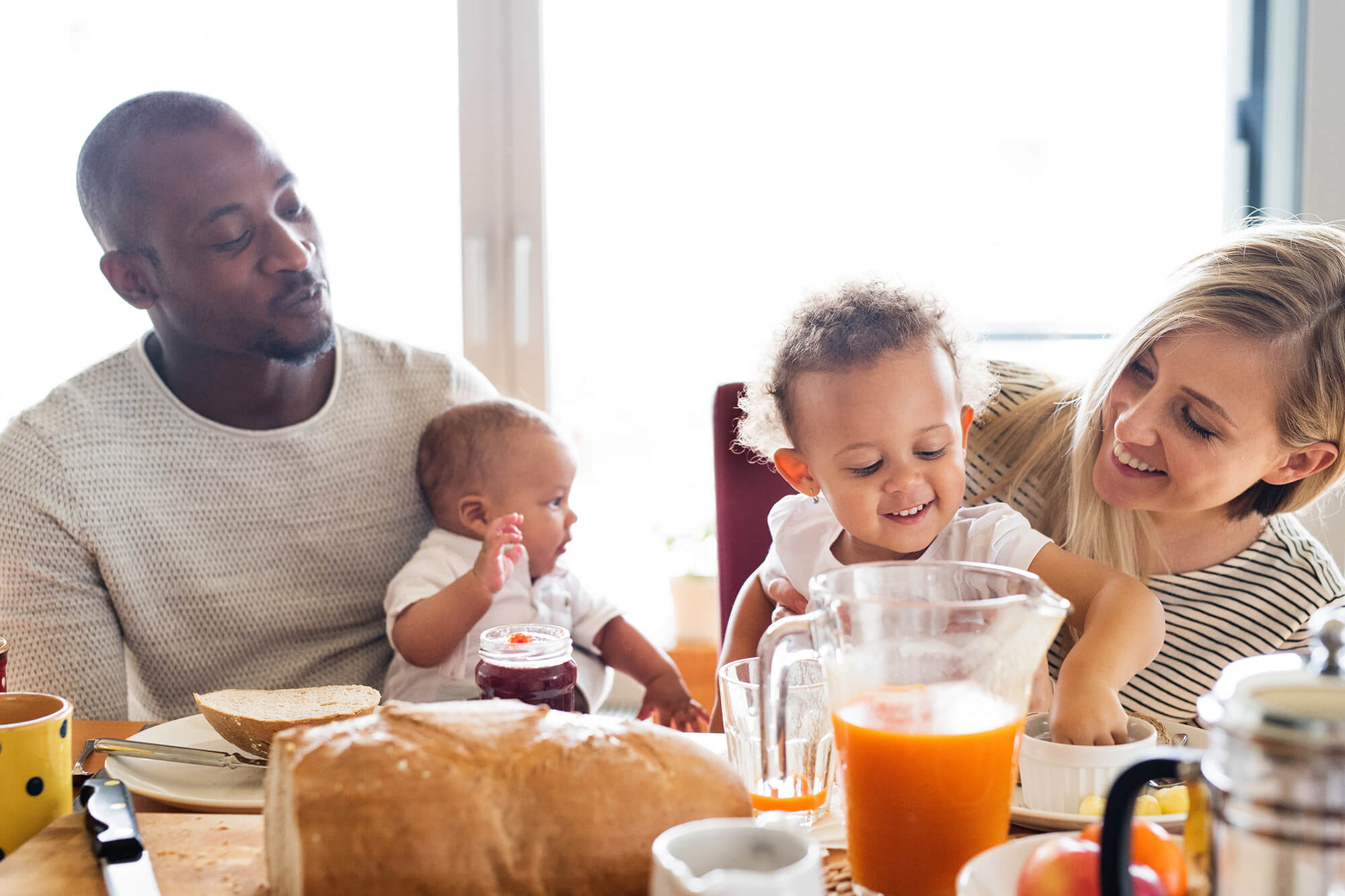 iStock-849736486(young-family-biracial)