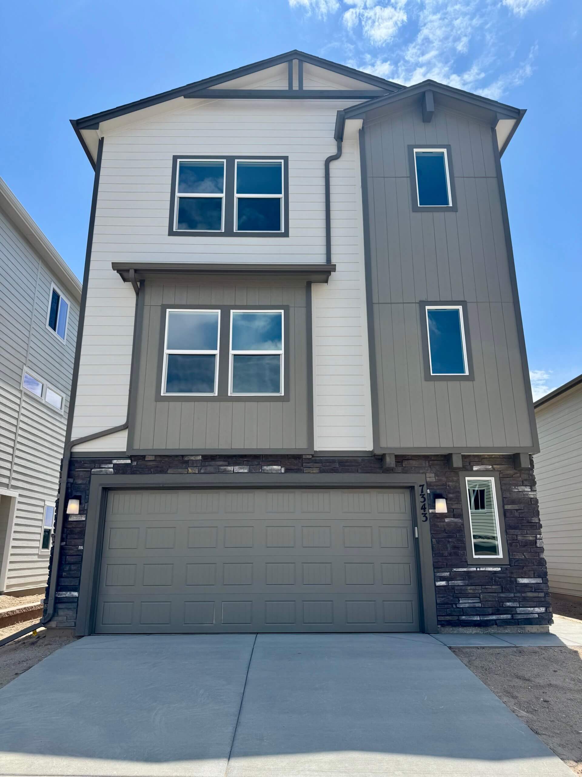7343 Cornice[12]