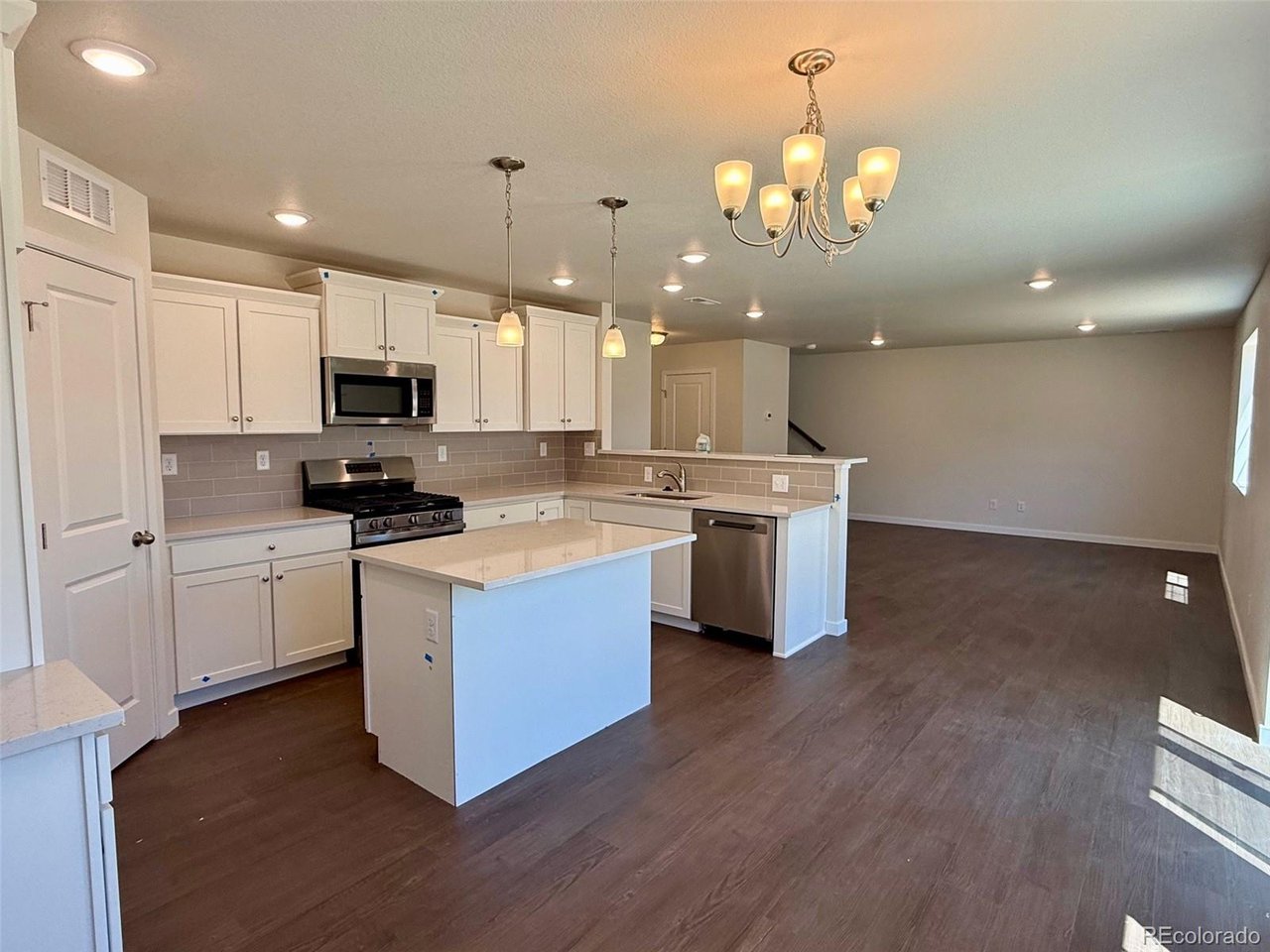 776 N Carrie Ct — home photo